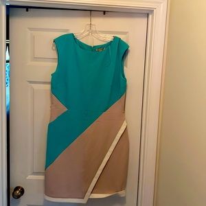 DB dress with back zip/teal/taupe